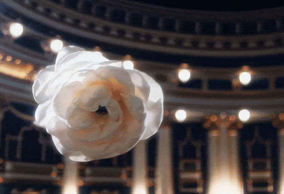 Une publicité Chanel 100% taillée par l’IA ?