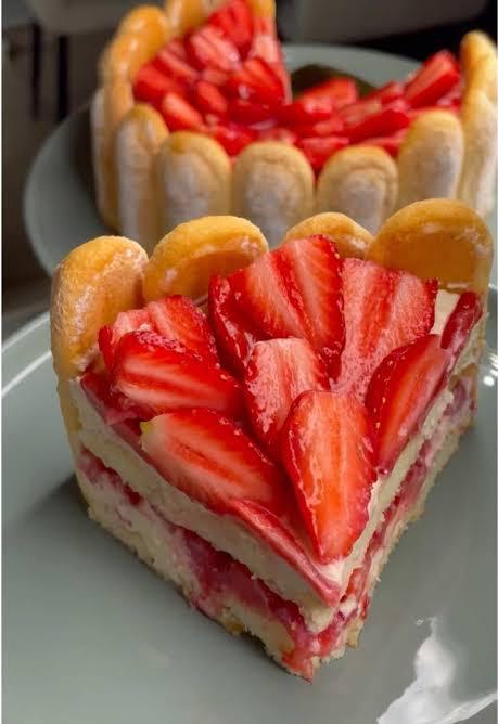 Le gâteau de fraises à la cuillère