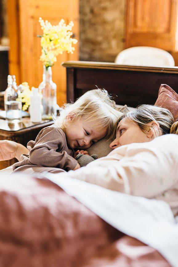 Le refus d'aller se coucher à 2 ans : rituels et solutions