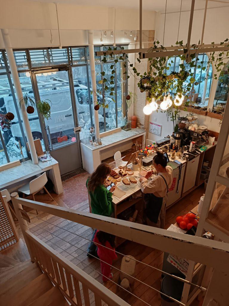 April café