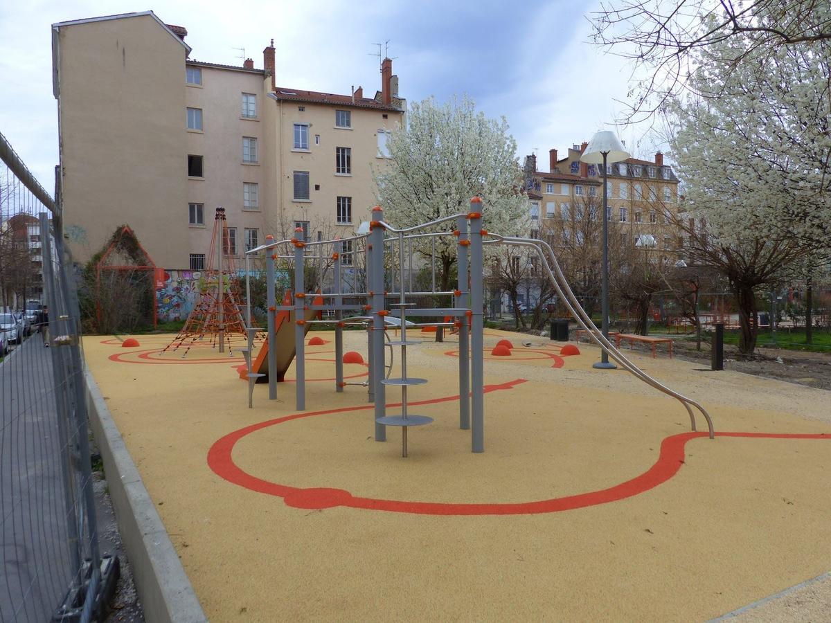 Jouer place Mazagran
